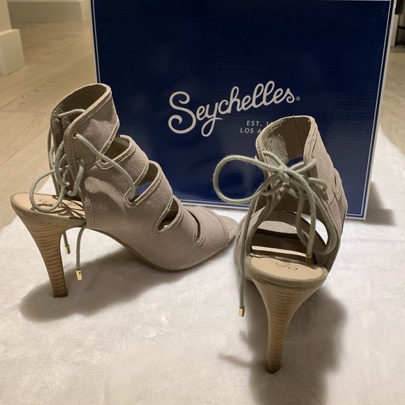 SEYCHELLES faux suede lace back heels / sandals - Picture 3 of 6
